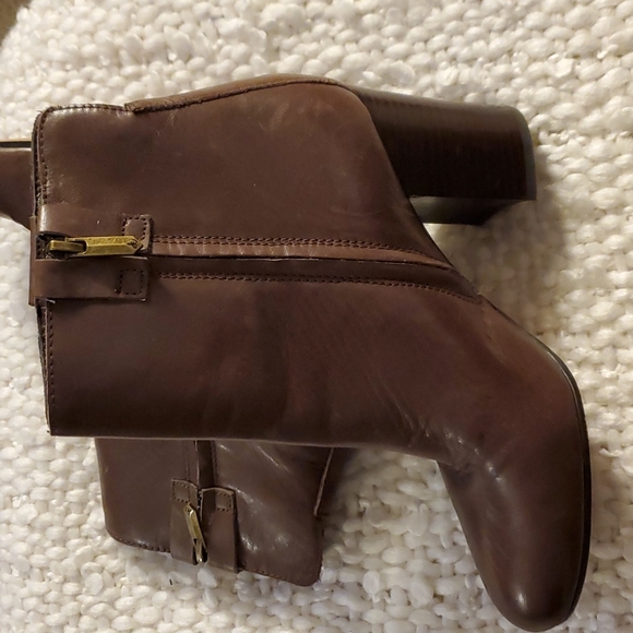 Booties 🥳 - Picture 3 of 5